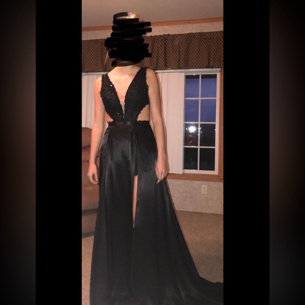 Sherri Hill prom dress